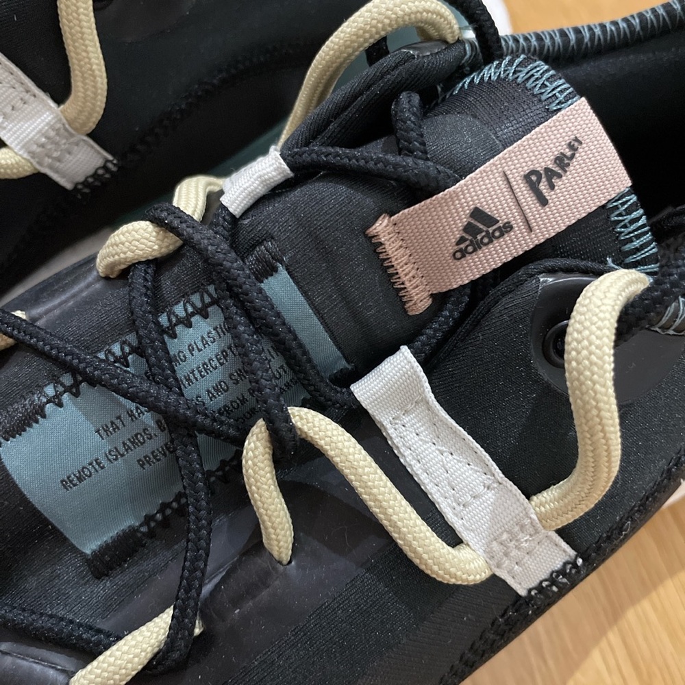 Adidas Parley sneakers - Picture 2 of 4